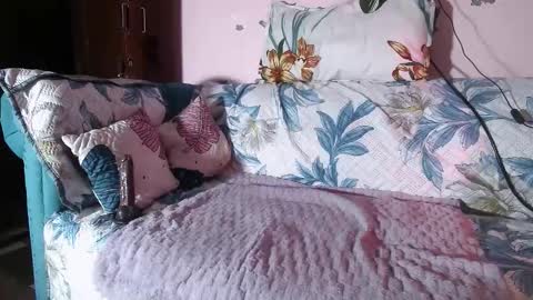 Snapshot of indian_goddess9 chatting on October 15, 7:33 am Parul online show from October 15, 7:33 am