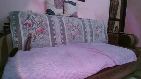 Snapshot of indian_goddess9 chatting on February 21, 7:44 am Parul online show from February 21, 7:44 am