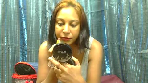 indian_spice_girl online show from October 28, 7:36 am