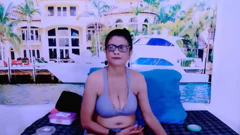 Femiez online show from February 5, 6:02 am