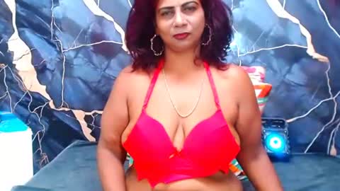 indianerotica4u online show from April 10, 6:03 pm