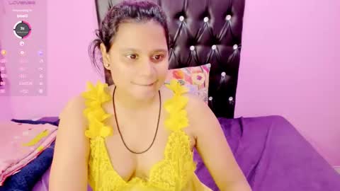 Snapshot of indianflame chatting on January 4, 2:25 pm PARADISEQUEEN online show from January 4, 2:25 pm
