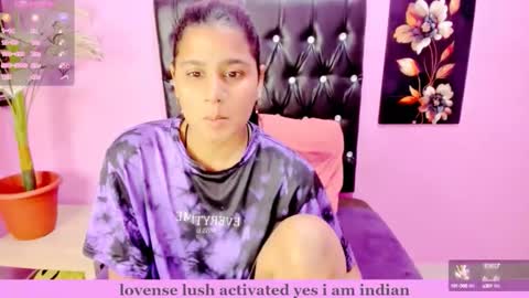 Snapshot of indianflame chatting on September 11, 6:25 am PARADISEQUEEN online show from September 11, 6:25 am
