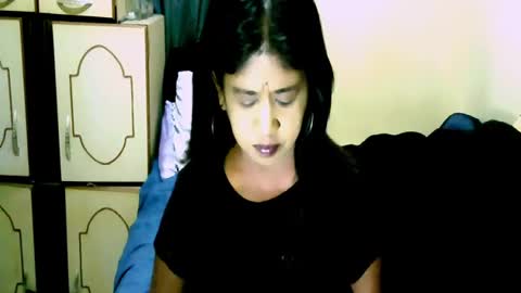indianpleasures21 online show from July 16, 8:24 pm