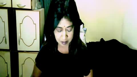 indianpleasures21 online show from July 26, 11:23 pm