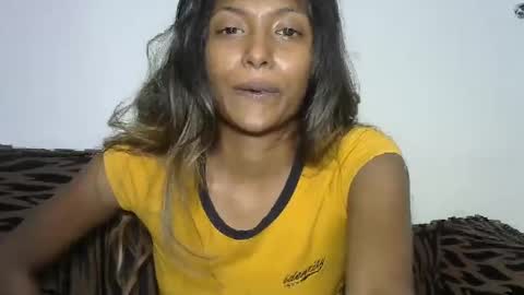 indianqtpie6 online show from December 11, 6:20 pm