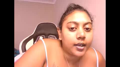 indianruby21 online show from March 31, 9:09 am