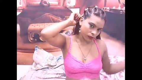 indiansexyass4u2luv online show from January 10, 4:41 pm