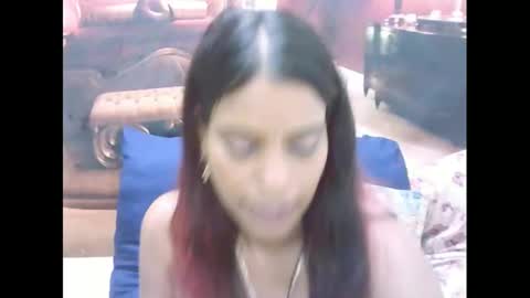 indiansexyass4u2luv online show from February 25, 4:25 pm