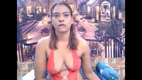 indiansexyass4u2luv online show from April 7, 7:10 am