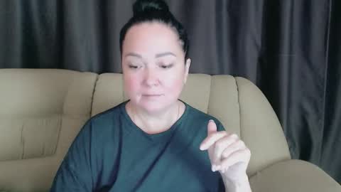 Snapshot of infinity_loveliness chatting on September 16, 6:43 am Infinity online show from September 16, 6:43 am
