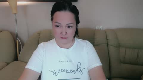 Snapshot of infinity_loveliness chatting on October 17, 7:11 am Infinity online show from October 17, 7:11 am