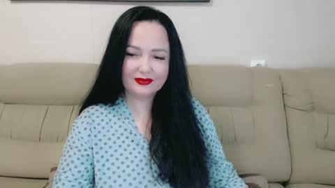 Snapshot of infinity_loveliness chatting on February 2, 7:52 am Infinity online show from February 2, 7:52 am