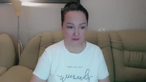 Snapshot of infinity_loveliness chatting on October 18, 7:22 am Infinity online show from October 18, 7:22 am