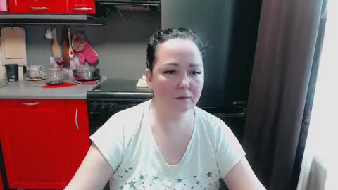Snapshot of infinity_loveliness chatting on February 11, 9:31 am Infinity online show from February 11, 9:31 am