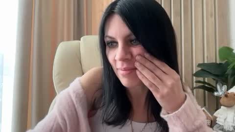 InjaAtHome online show from January 13, 8:40 am