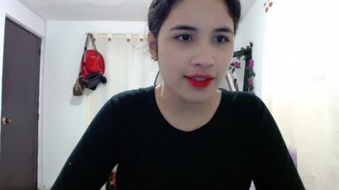 Snapshot of inocentheaven chatting on December 28, 11:52 am Celeste online show from December 28, 11:52 am