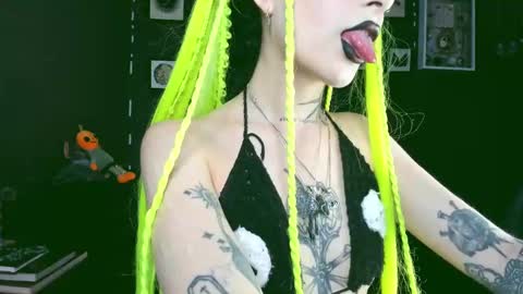   SANIA  online show from February 12, 4:44 pm