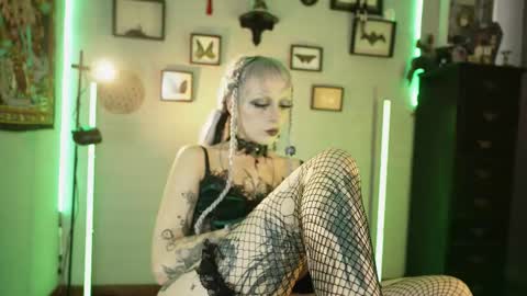   SANIA  online show from February 13, 4:52 pm