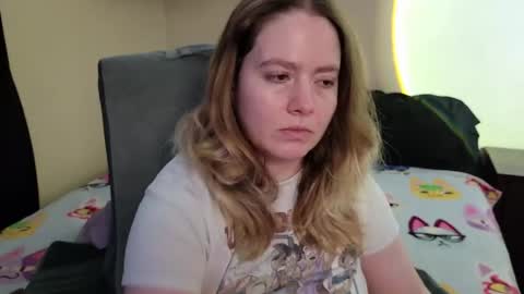 Faye online show from April 21, 3:46 am