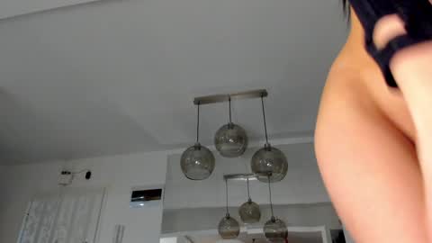 Snapshot of irenevon chatting on January 25, 4:09 pm Ir s room online show from January 25, 4:09 pm