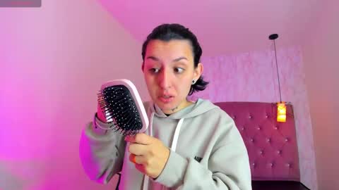 iris_77 online show from November 23, 12:07 pm