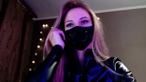 Lily online show from March 13, 5:03 pm