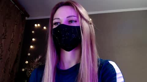 Lily online show from March 14, 5:47 pm