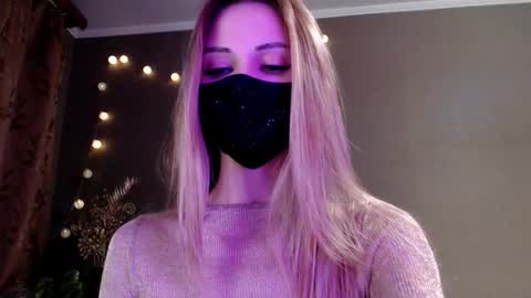 Lily online show from March 19, 4:44 pm