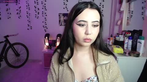 Iris  online show from December 22, 5:43 am