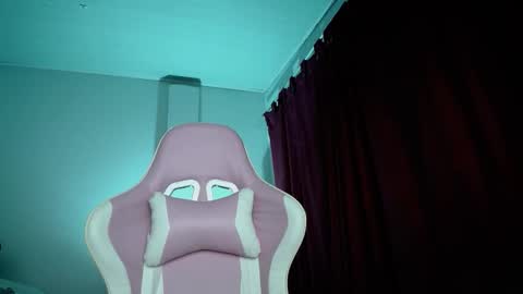 Isabella  online show from October 2, 9:47 am