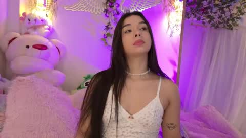 Isabella        online show from March 8, 1:35 am