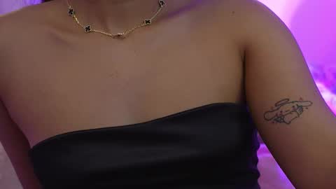 Isabella        online show from November 30, 10:58 pm