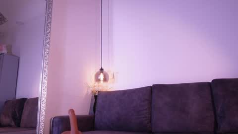 Isabela online show from May 29, 12:03 pm