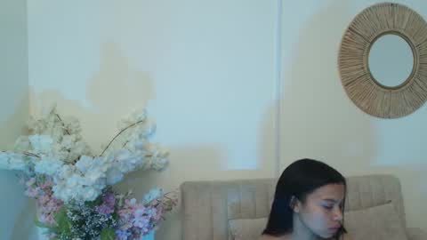 isabelgh_ online show from February 1, 3:27 am