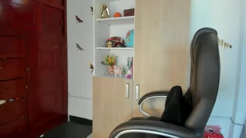 Isabella22 1 online show from November 15, 5:47 pm