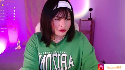 Snapshot of isabella_669 chatting on March 6, 5:03 am isabella online show from March 6, 5:03 am