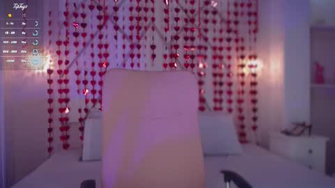 Isa  online show from February 15, 2:00 pm