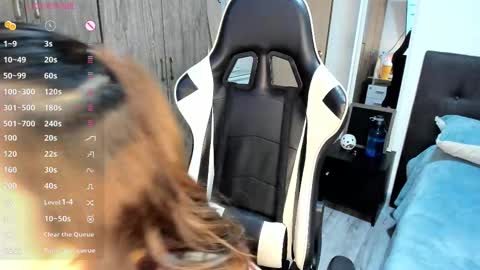 Snapshot of isabella_sea chatting on December 7, 11:23 pm Isabella Sea online show from December 7, 11:23 pm