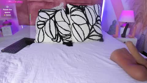 Isabella White online show from November 9, 3:19 pm