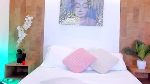 isabella_winkler online show from December 3, 7:27 pm