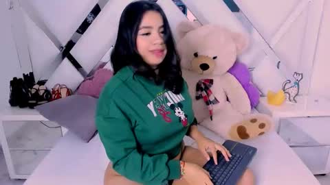 ISABELLA  online show from October 10, 11:20 pm