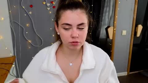 Snapshot of isabellabler chatting on September 26, 5:38 am isabellabler online show from September 26, 5:38 am