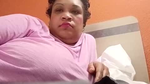 Isabella online show from February 15, 9:25 pm