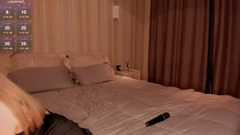 Bella online show from March 2, 2:30 am