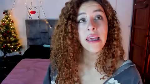 Isabela  online show from December 5, 5:07 am