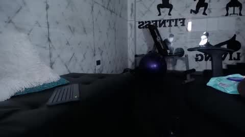 I S A  S AN D E R S  online show from October 30, 9:16 pm