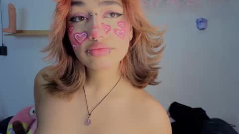 Isisjones18 online show from November 1, 7:40 pm