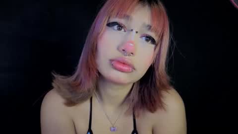 Isisjones18 online show from October 2, 9:36 am