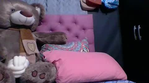 Issa online show from October 16, 4:37 am